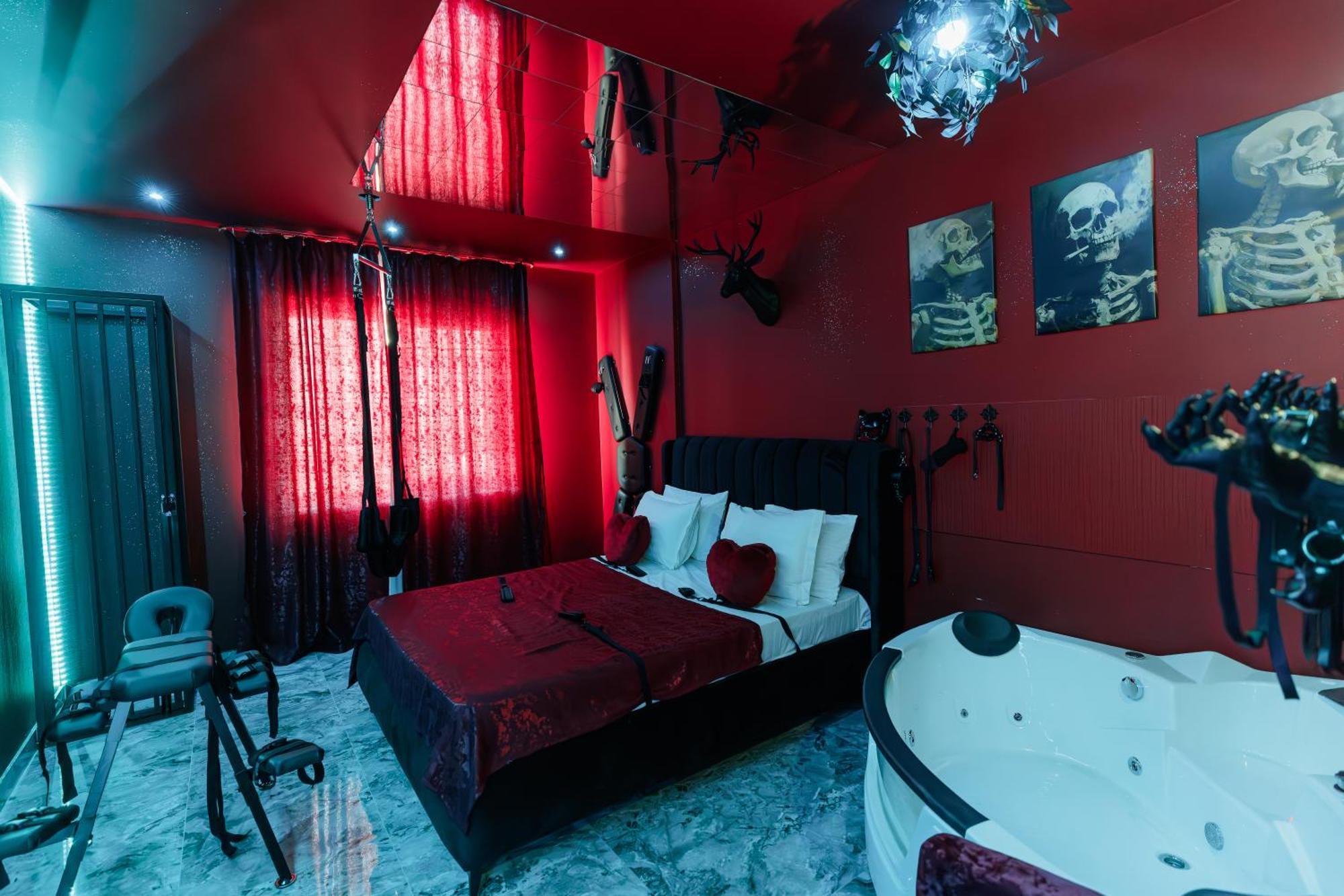 בוקרשט Romeo Nights - Love Rooms - Adults Only מראה חיצוני תמונה